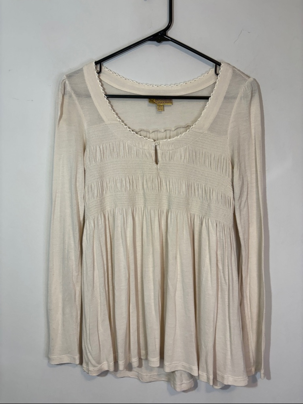 Y2K Princess Vera Wang Smocked Bust Baby Doll Style Henley Thin Long Sleeve Top